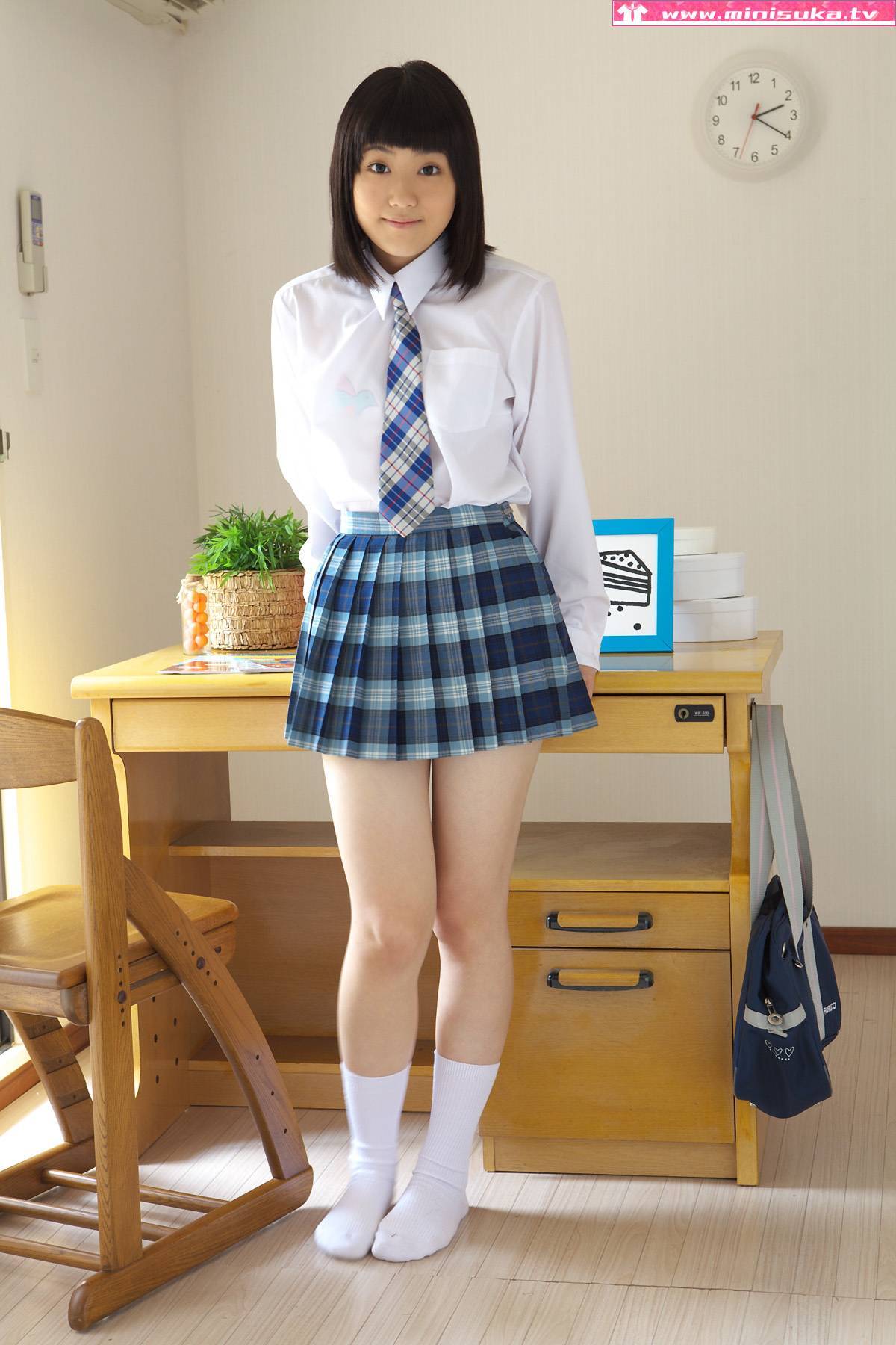 三崎鈴 (1) 现役女子高生 SpecialGallery[Minisuka.tv]